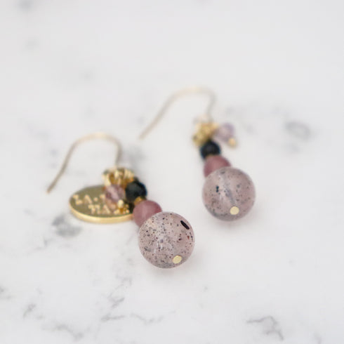 【・MA・YO・KE・】マイカインローズクォーツ×オニキス×ローズクォーツ ピアス