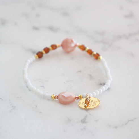 【Open the Jewelry Box!】オレンジガーネット×プレスシェル×ホワイトオニキス×ピンクシェル ブレスレット