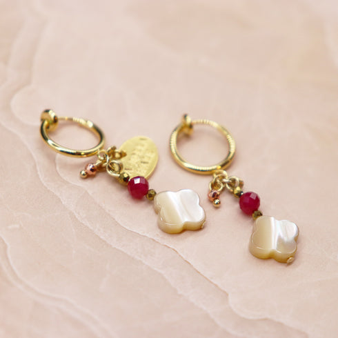 【Flames of Crimson】人工ルビー×マザーオブパール イヤリング