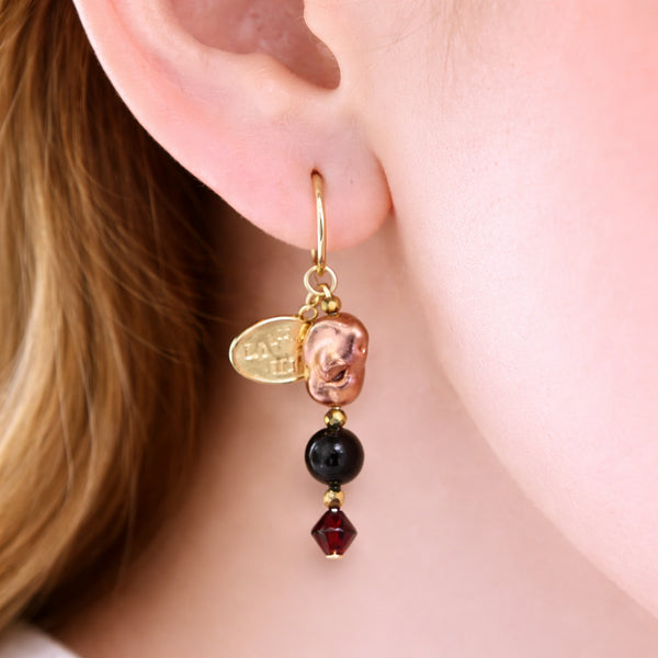 【Open the Jewelry Box!】ガーネット×オニキス×バロックパール ピアス