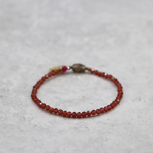 【・MA・YO・KE・】スモーキークォーツ×ガーネット×人工ルビー ブレスレット