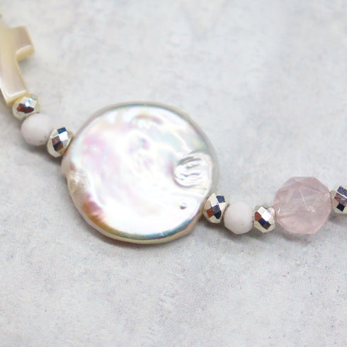 【盛开的粉色玫瑰】玳瑁天珠 x 粉晶 x 珍珠 x 珍珠母贝手链