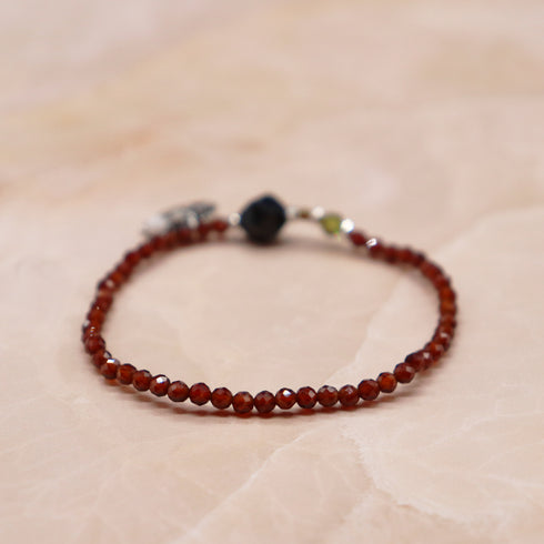 【Open the Jewelry Box!】オレンジガーネット×オニキス×ジルコニア ブレスレット