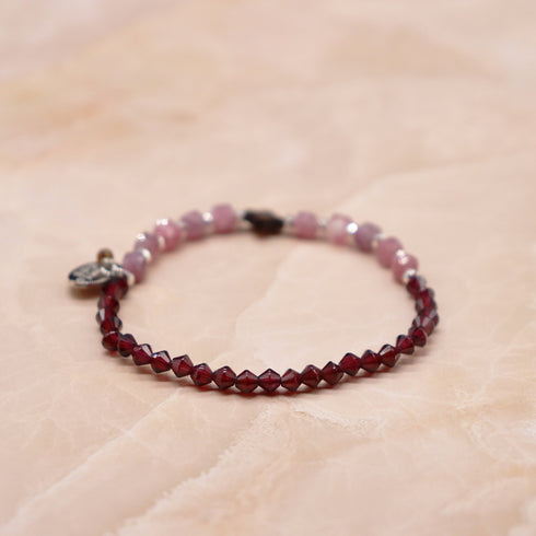 【Open the Jewelry Box!】ガーネット×ピンクトルマリンインシリカ×マザーオブパール ブレスレット