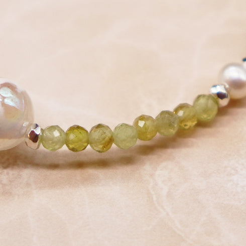 【Open the Jewelry Box!】亀甲天珠×グリーンガーネット×パール×マザーオブパール ブレスレット