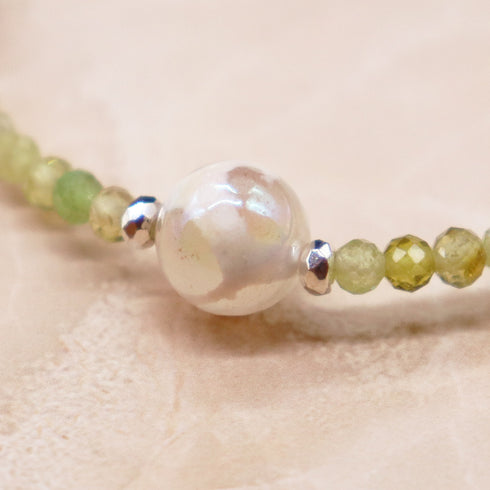 【Open the Jewelry Box!】亀甲天珠×グリーンガーネット×パール×マザーオブパール ブレスレット