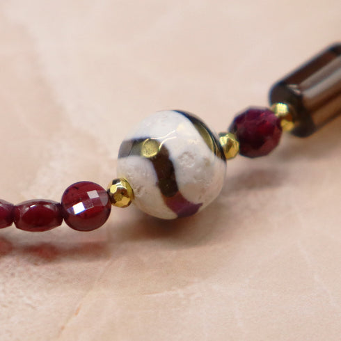 【ONLINE SHOP限定】【Open the Jewelry Box!】水紋天珠×ロードライトガーネット×スモーキークォーツ×パール ブレスレット
