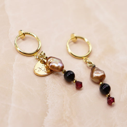【Open the Jewelry Box!】ガーネット×オニキス×バロックパール イヤリング