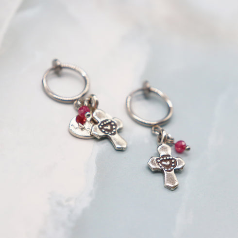 2026 Valentine Collection 【Make my Day】ジルコニア×カレンシルバー クロスイヤリング