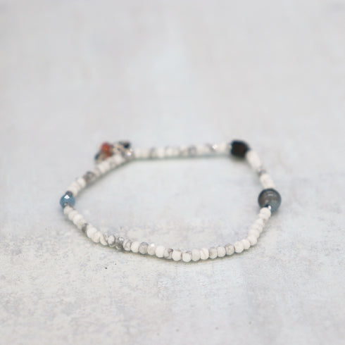【Deep Sea Party】Black Aquamarine x Aquamarine x Magnesite Bracelet