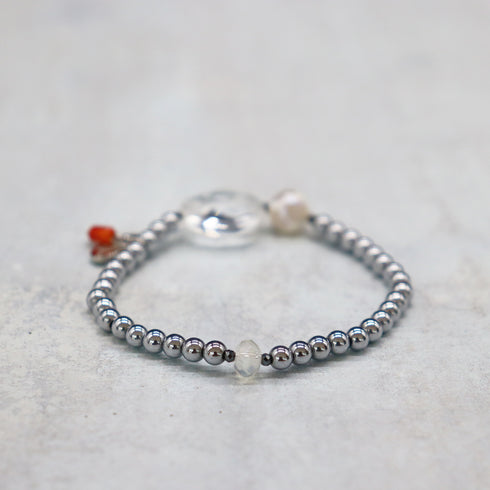 【Shining Like Stardust】亀甲天珠×水晶×ヘマタイト ブレスレット