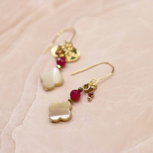 【Flames of Crimson】人工ルビー×マザーオブパール ピアス