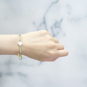 [ONLINE SHOP Exclusive] [Green Light Sunshine] Three-Eyed Dzi Bead x Peridot x Pearl Bracelet