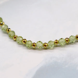 [Be Loved Turquoise] Turquoise x Peridot x Mother of Pearl Bracelet