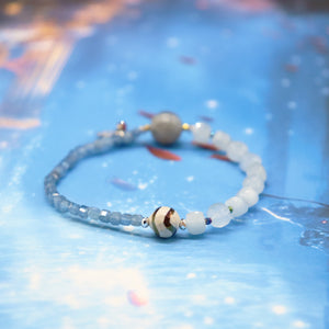 [Deep Sea Party] Water Ripple Dzi Bead x Aquamarine x Labradorite Bracelet