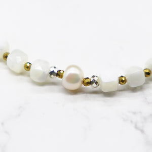 【Blooming Pink Roses】 Rose Quartz × Mother of Pearl × Pearl Bracelet